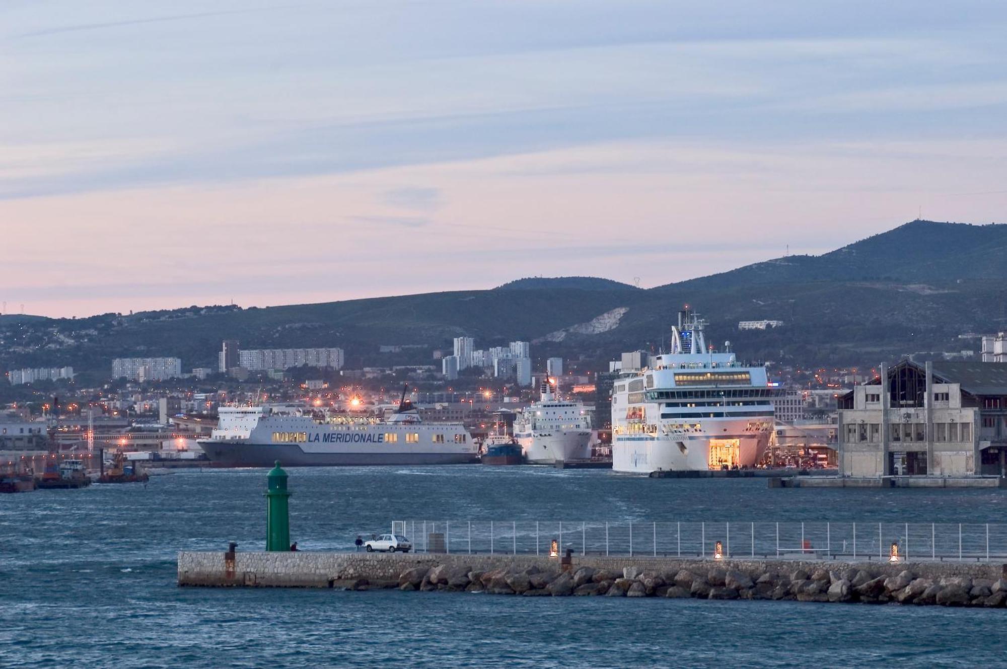 Novotel Suites Marseille Centre Euromed Ngoại thất bức ảnh